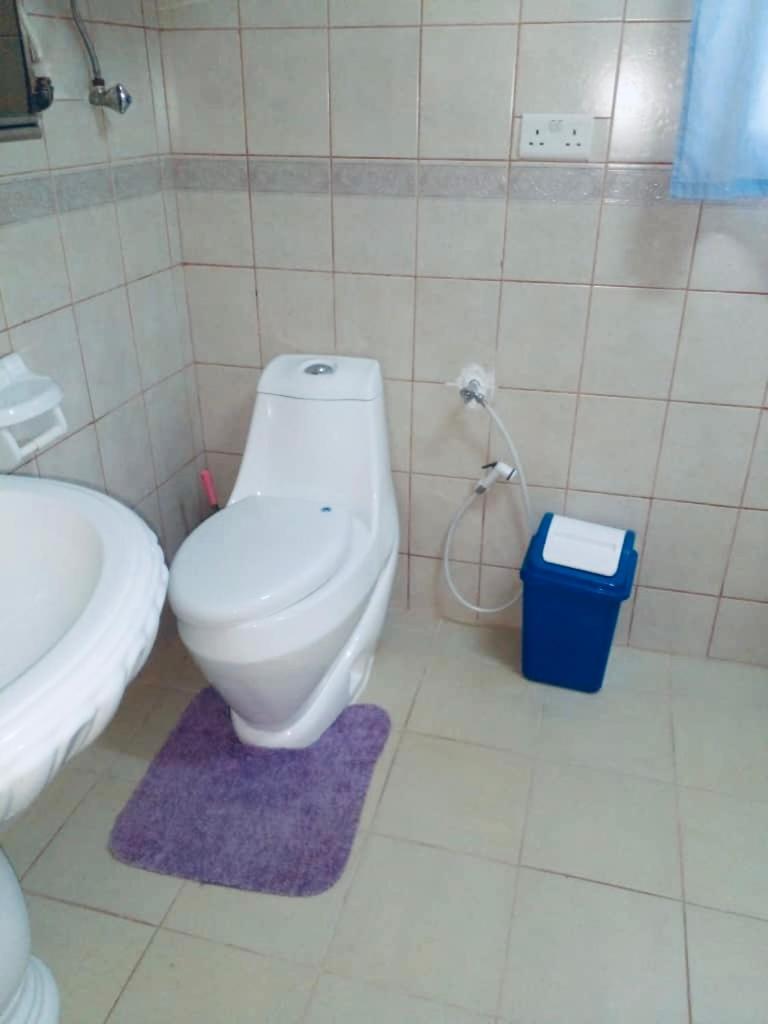 Zunox Guest House 弗里敦 外观 照片