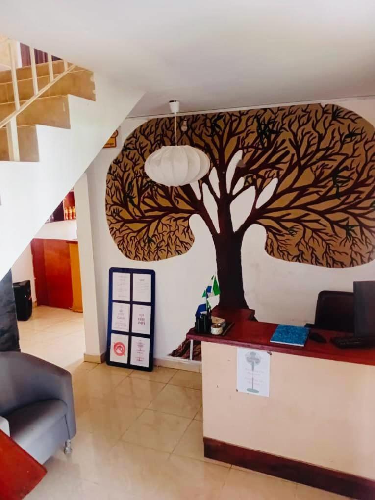 Zunox Guest House 弗里敦 外观 照片